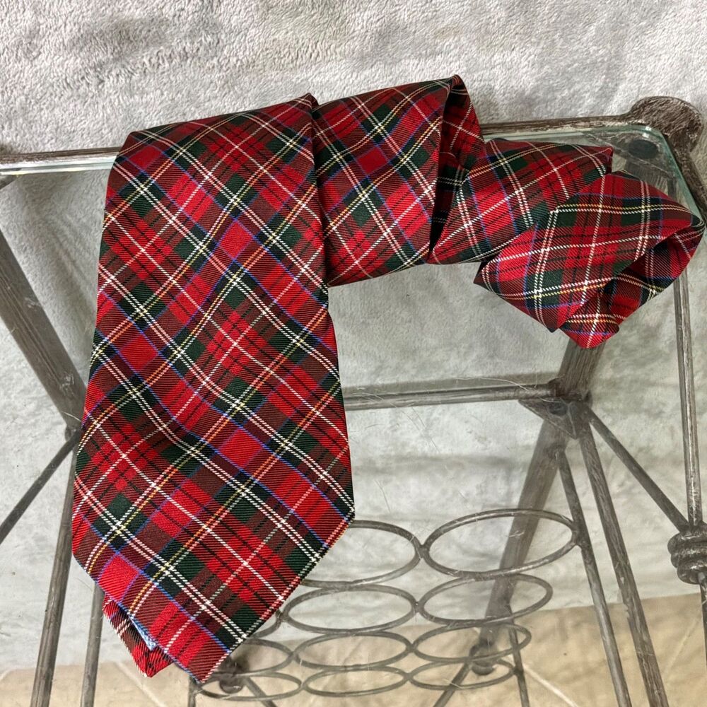 Tommy Hilfiger Red Tartan Plaid Silk Tie Christmas Holiday Men's Neck Tie Long